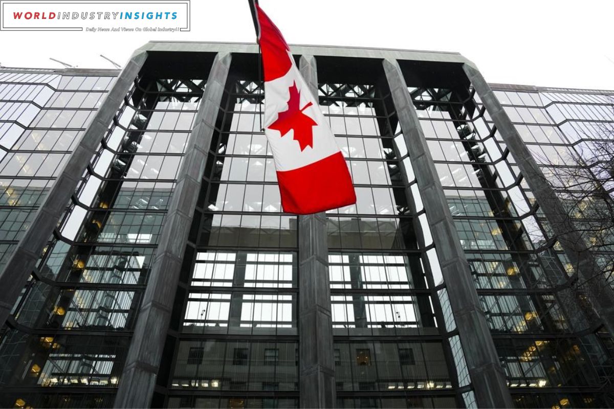 Bank of Canada Holds Rates