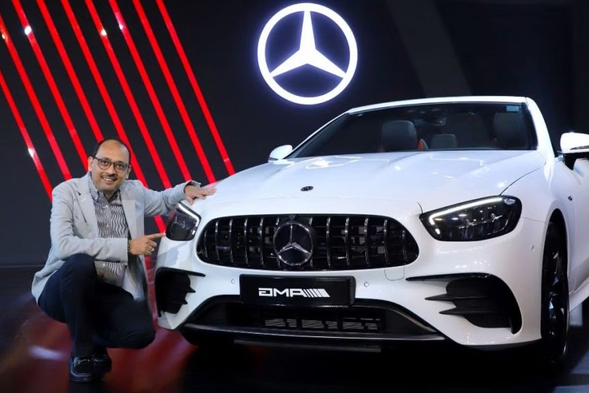 Mercedes-Benz Considers Sale