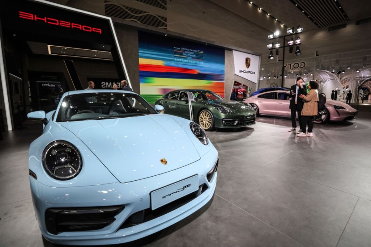 Porsche's Global Triumph