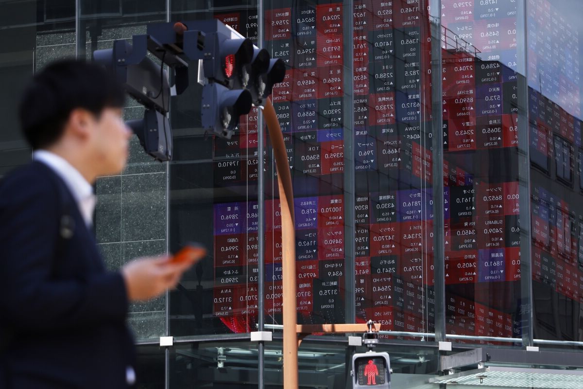 Nikkei Hits Record Highs