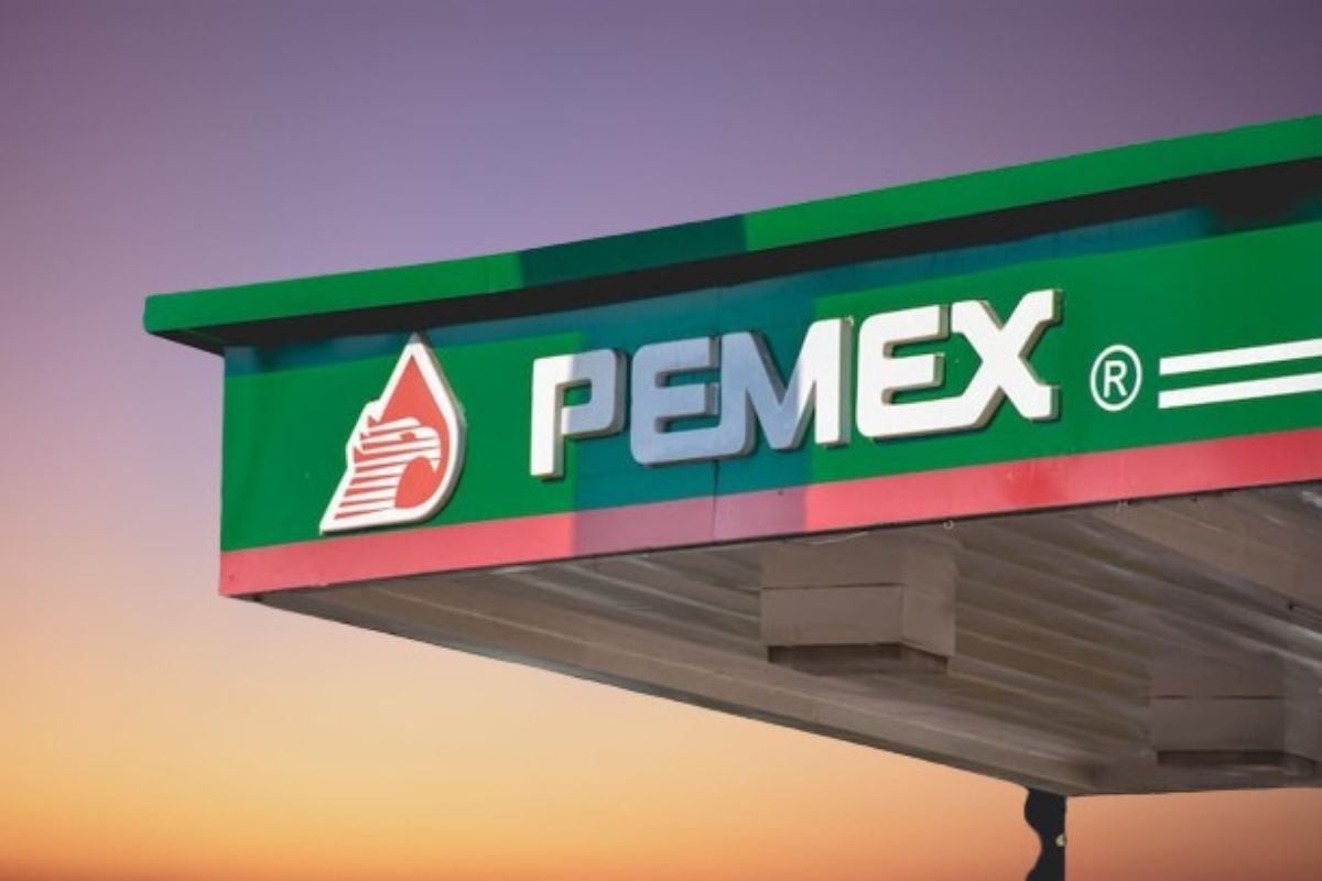 Pemex's Credit Rating Descends