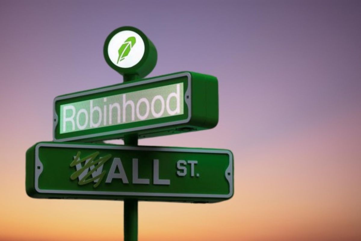 Robinhood Stuns with Q4 Profit