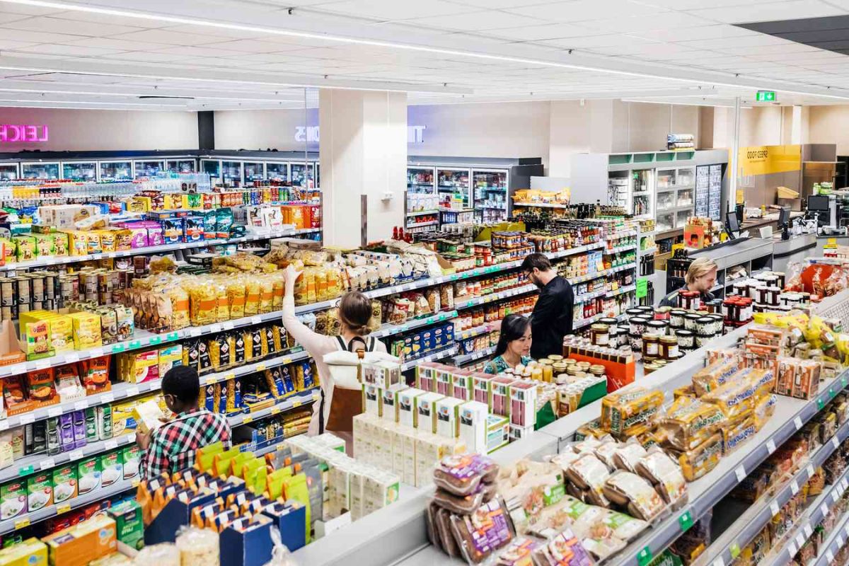 Tokyo's Supermarket Shake-Up