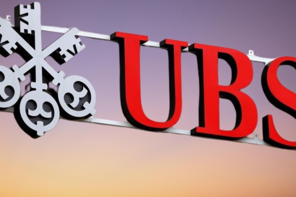 UBS Resumes Share Buybacks 