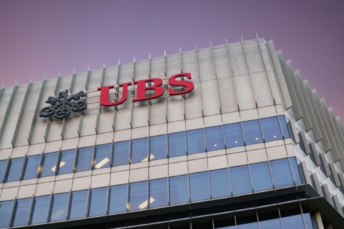 UBS Resumes Share Buybacks