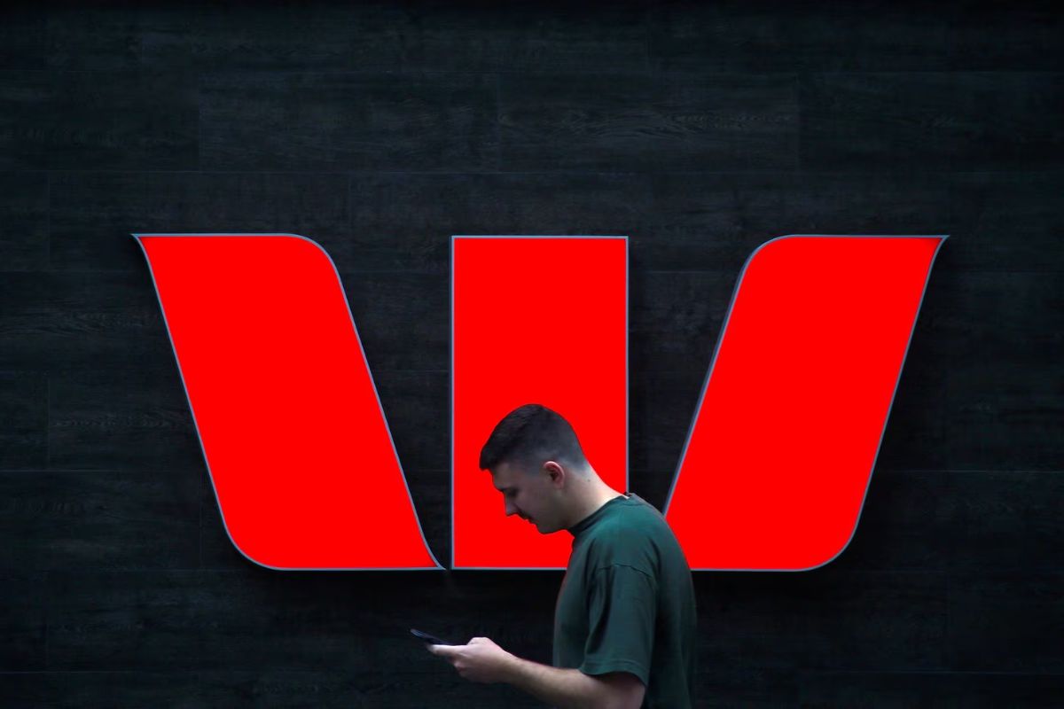 Westpac Eyes Policy Shift, Q1 Profit Dips