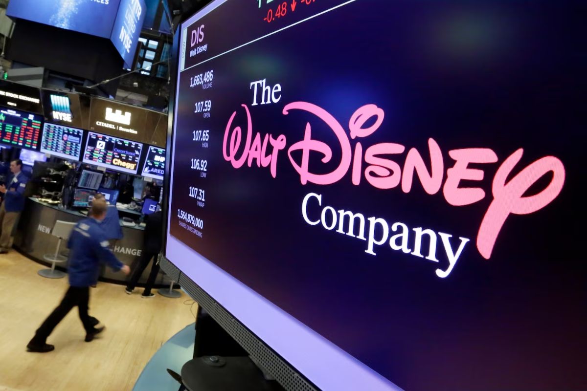 Apple Whiz Leads Disney