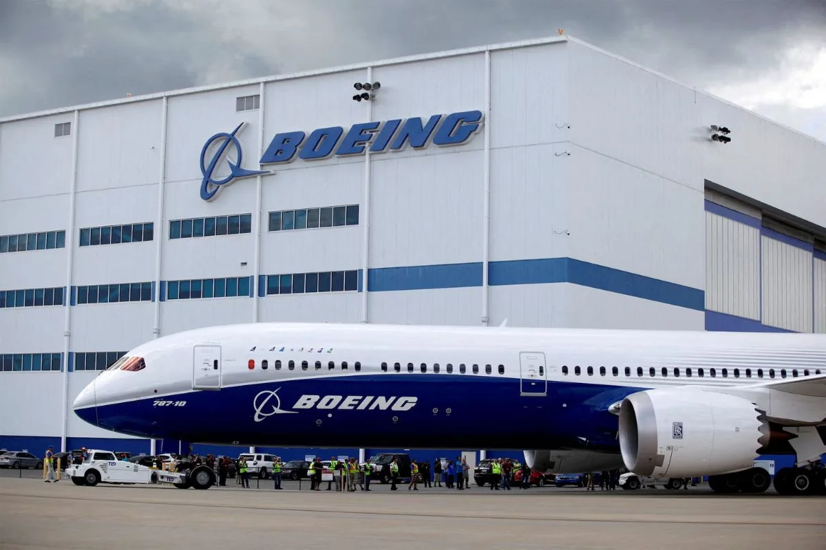 Boeing Eyes Airbus Shift