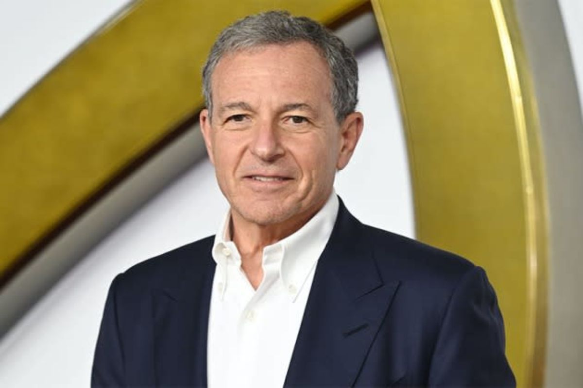 Disney Heirs Rally Behind CEO Iger