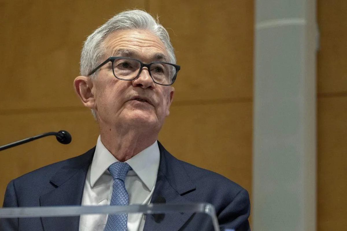 Fed Predicts 3 Rate Cuts