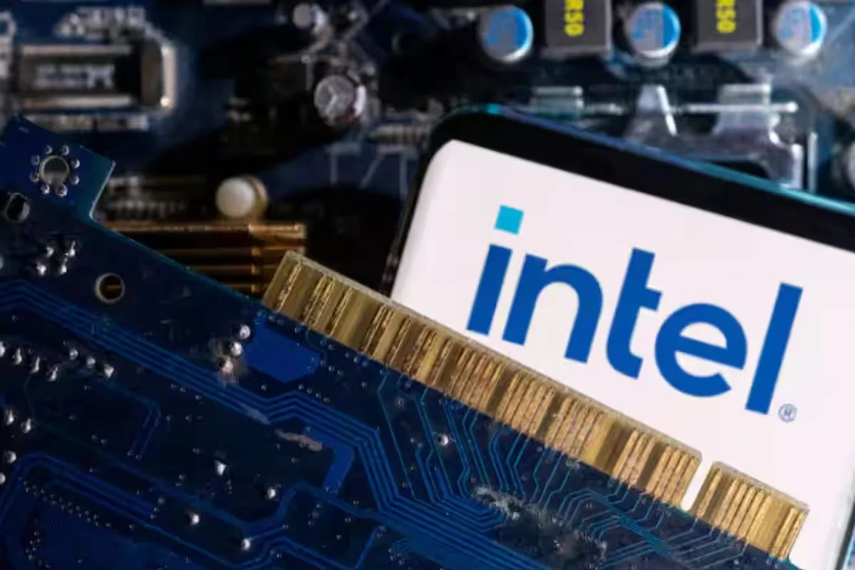 Intel's Massive $100B Spending Blitz