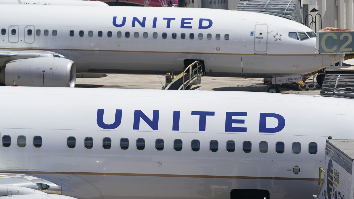 United Airlines Faces US Scrutiny
