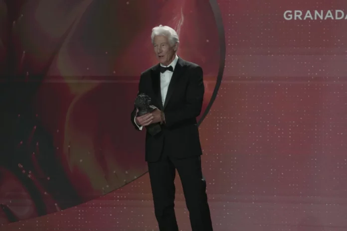 Richard Gere criticizes Trump at Goya Awards