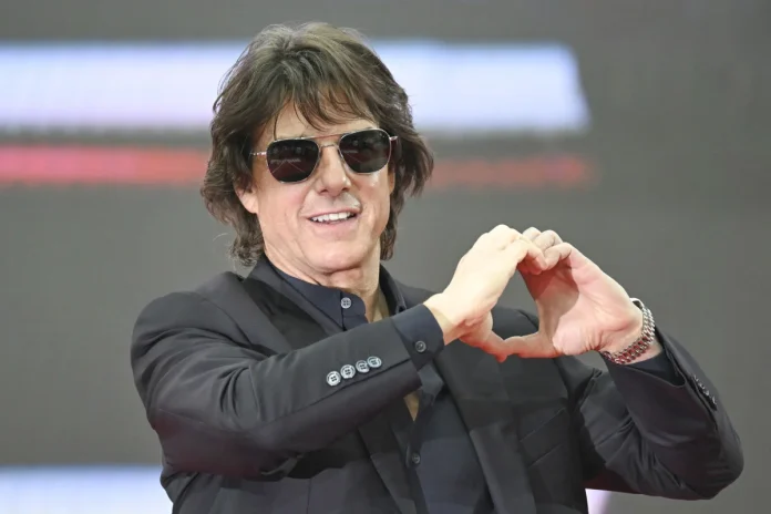 Tom Cruise leads Alejandro González Iñárritu's new brutal comedy Tom Cruise leads Alejandro González Iñárritu's new brutal comedy