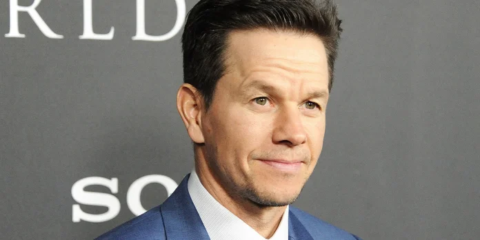 Mark Wahlberg Flight Risk streaming Mark Wahlberg Flight Risk streaming