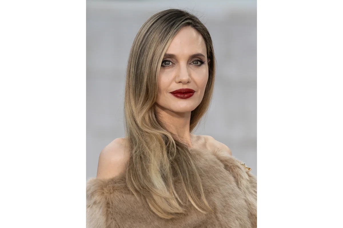 image-of-Angelina Jolie-16-11-2025 Angelina Jolie