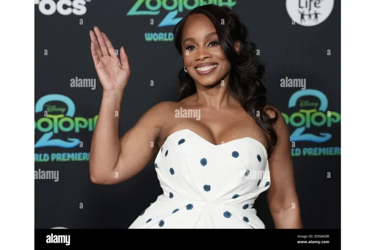 Image of Anika Noni Rose