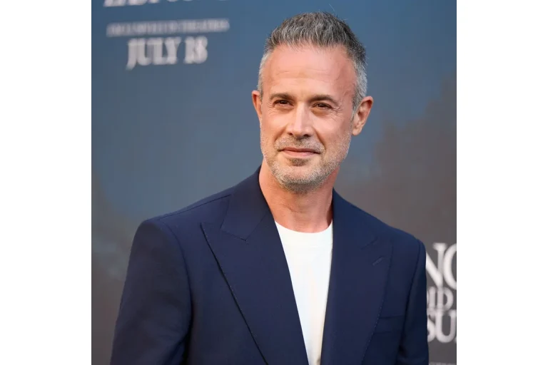 Image of Freddie Prinze Jr.