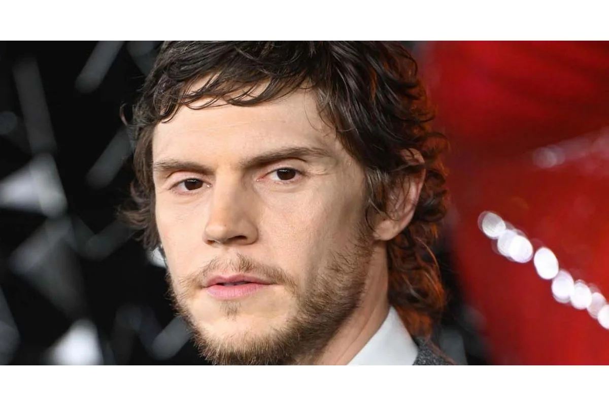Evan Peters