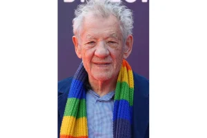 Elijah Wood Teases Ian McKellen’s Hunt for Gollum Return