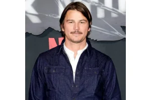 Josh Hartnett’s Rare, Romantic Date Night Sparks Paris Buzz