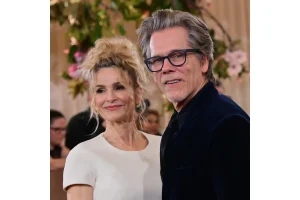 Justin Theroux Talks Panic, Paranoia in New ‘Bug’ Play Chat