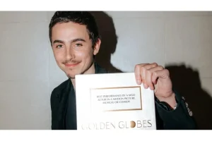 Timothée Chalamet Shines With Golden Globes Win in 2026
