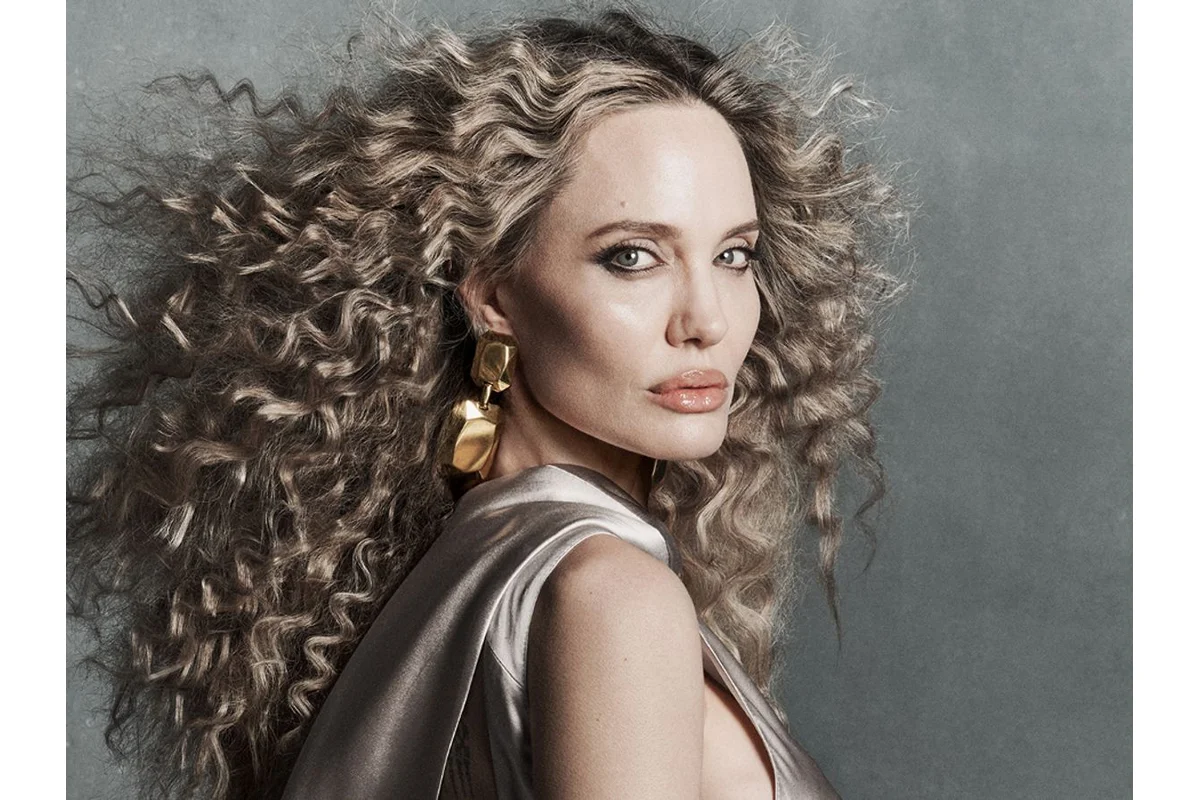 Angelina Jolie