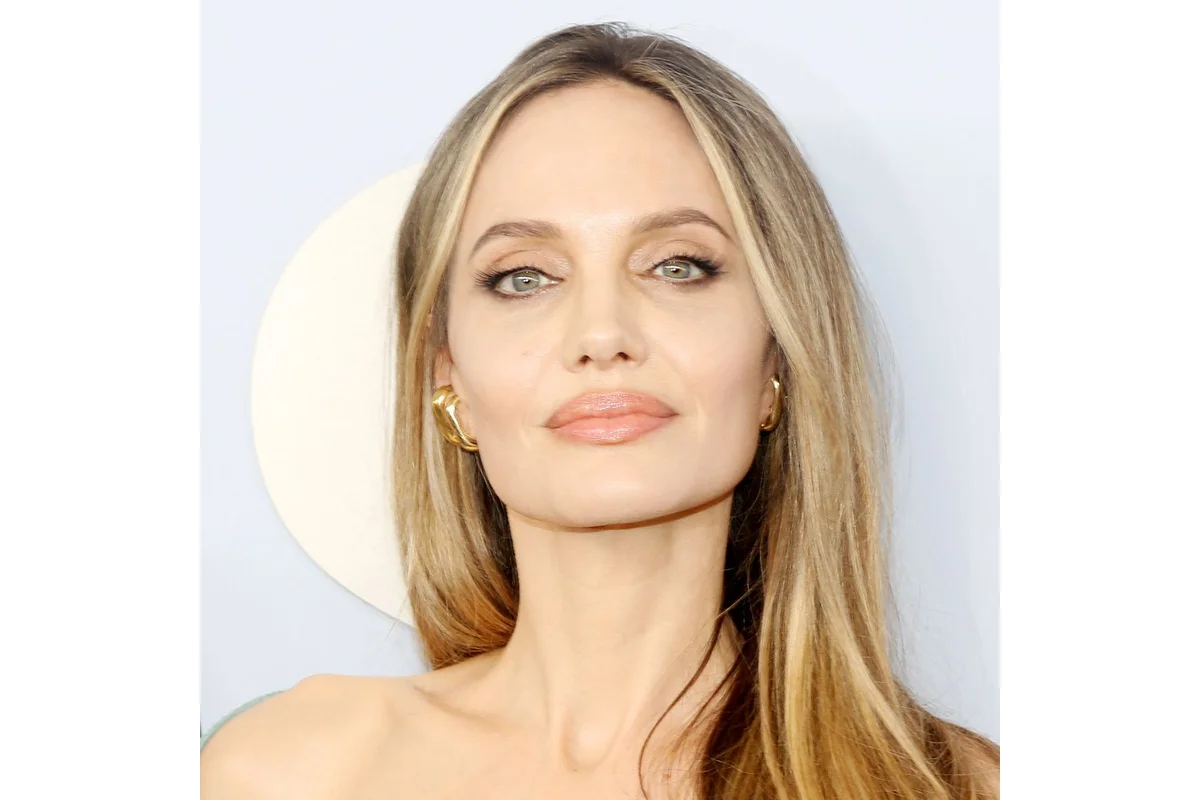 Angelina Jolie