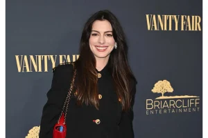 Anne Hathaway Jokes No One Saw Her 2017 Film Colossal