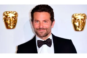 Bradley Cooper Reveals Deep Talks with Chloé Zhao on Hamnet