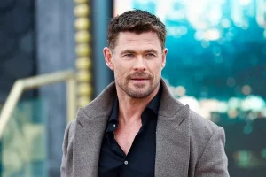 Chris Hemsworth Reveals the Movie Weapons He Secretly Took