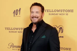 Cole Hauser’s Wife Cynthia Turns Heads as Twin Star