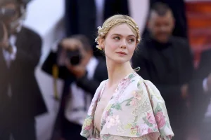 Elle Fanning’s Sweet Tribute to Dakota on Her Birthday