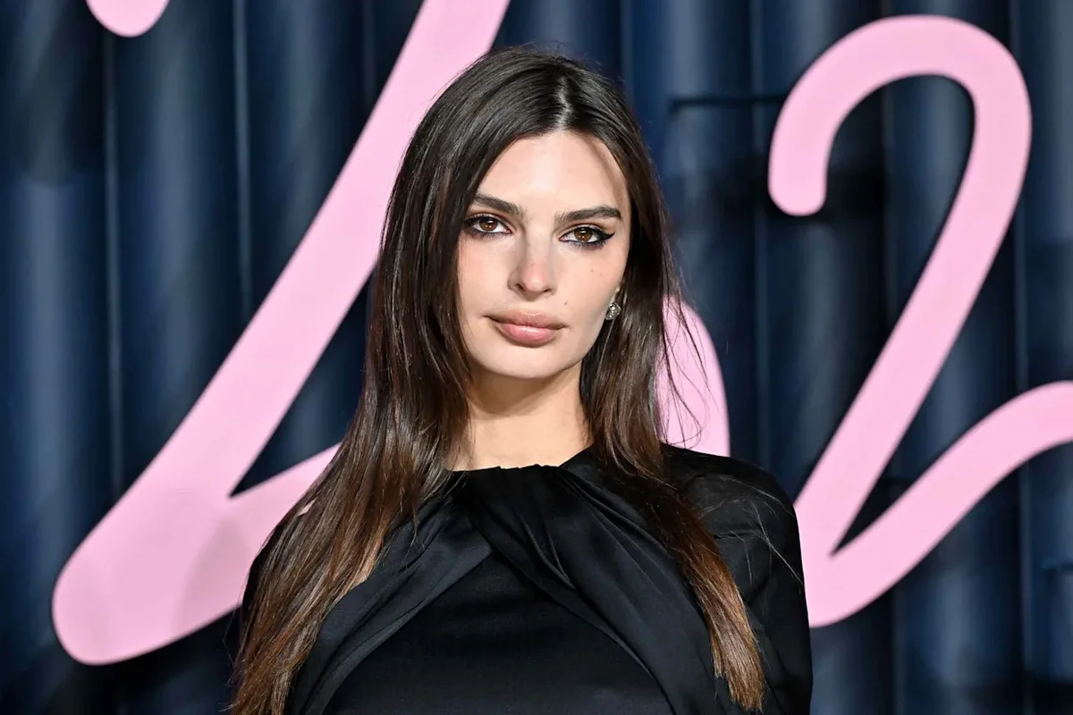 image-of-Emily Ratajkowski-28-02-2026 Emily Ratajkowski