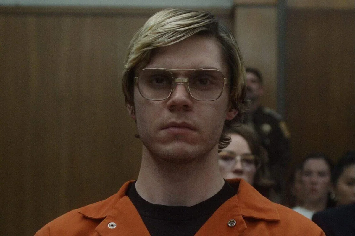 Evan Peters