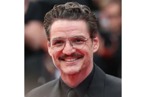 Pedro Pascal Takes Lead in New Gay Romance De Noche