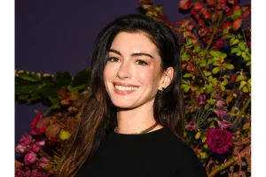 Priyanka Chopra Joins Anne Hathaway, RDJ as Oscars 2026 Presenter