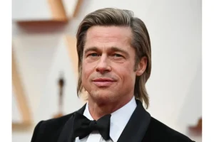 Brad Pitt Plastic Surgery? Surgeon Suggests ‘Feminising’ Work