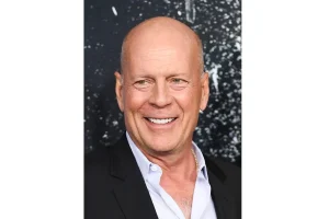 Bruce Willis’ Moonlighting Debut: The Start of an Iconic Career