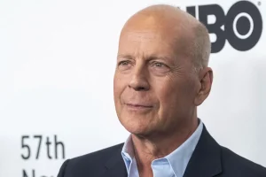 Bruce Willis Alive and Well, Still Recognizes Family Says Rep
