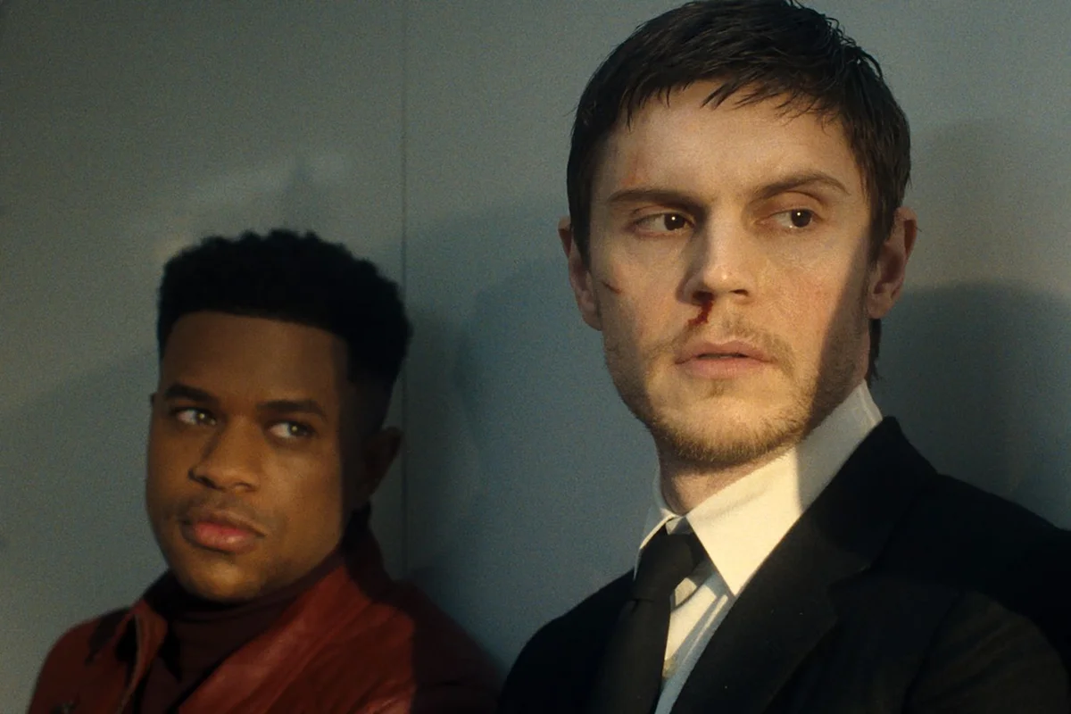 Evan Peters