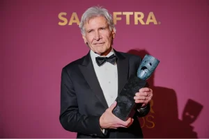 harrison ford s tearful all time acceptance speech stuns fans