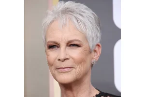 Jamie Lee Curtis Stuns in Bold Lingerie Selfie for Cause