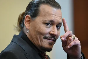 Christina Applegate Reveals Years Long Crush On Johnny Depp