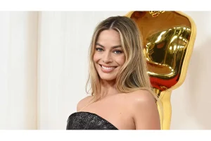 Margot Robbie’s Bold Blunt Bob Steals PFW Spotlight