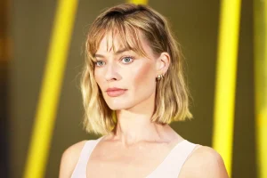 Margot Robbie Stuns With Chic New Bob And Bangs Reveal