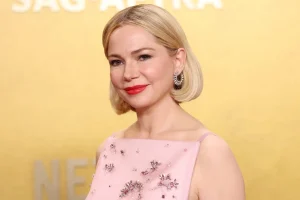 Michelle Williams’ Food Poisoning Horror from 9-Hour Nuggets