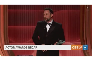 Seth Rogen Tearfully Accepts Award for Late Catherine O’Hara