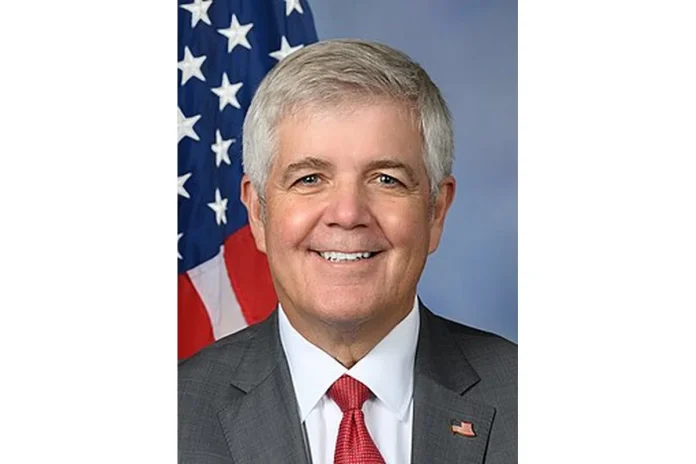 Picture of Cliff Bentz - 2026-06-20 Image of Cliff Bentz